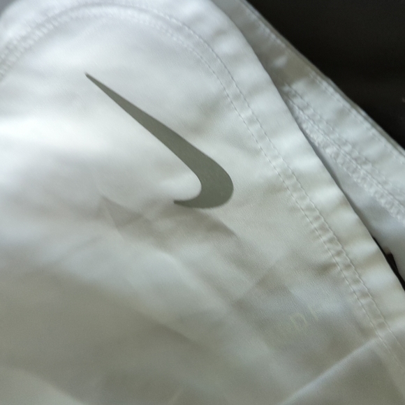 Nike shorts - Picture 2 of 3